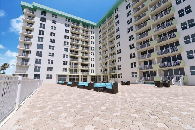 Photo - 10350 W Bay Harbor Dr Unit 9N