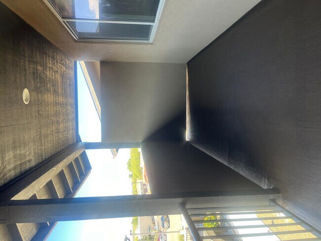 Photo - 357 Cliffs Pkwy Unidad Apt J