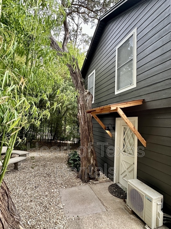 Photo - 411 Baker Condo Unit #B