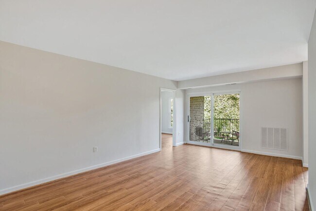 Photo - Coming Soon! 2 bedroom condo in Annapolis! Unidad 10