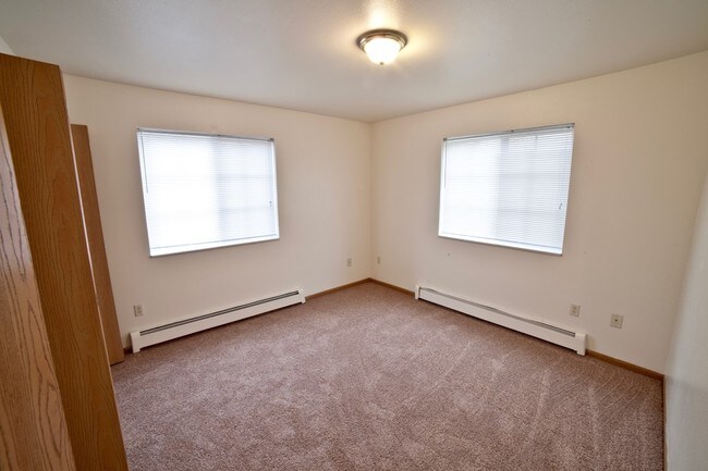 Photo - Parkside Village Apartments