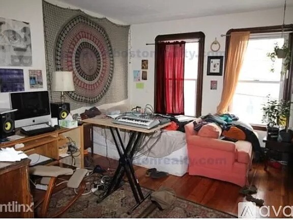 Photo - 38 Hooker St