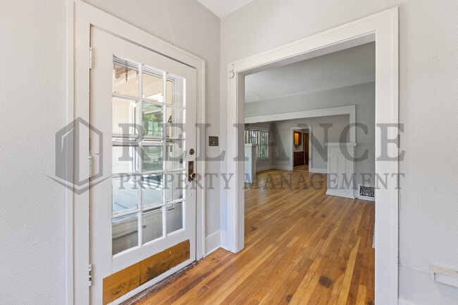 Photo - 448 N Fountain St