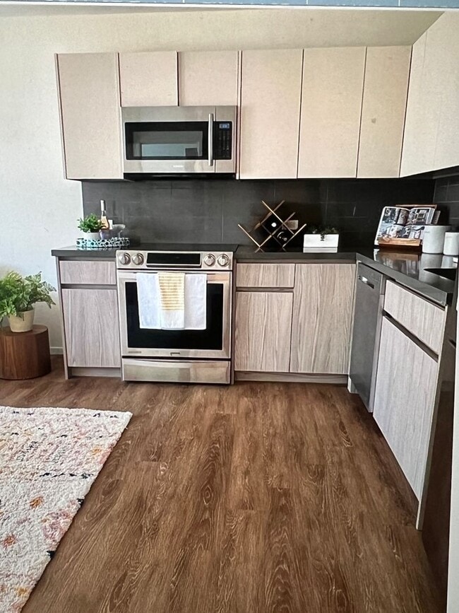 Photo - Prime Location- Kapiolani Residence 43d floor- Great views!