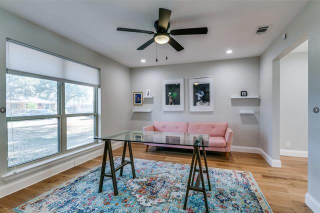 Photo - 8349 Londonderry Ln