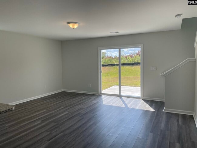 Photo - 372 Keeble Dr