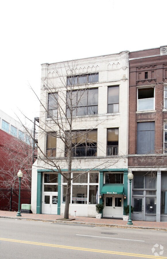 Photo - River Row Condominiums