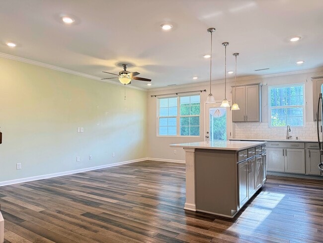Photo - 3 Bedroom One Garage Townhome for Rent
