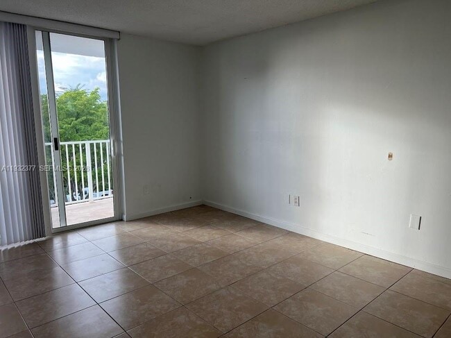 Photo - 1801 S Treasure Dr Unit 417