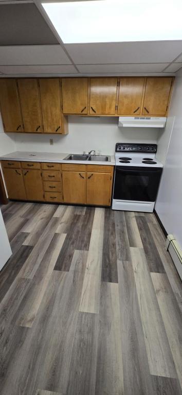 Photo - 110 N Main St