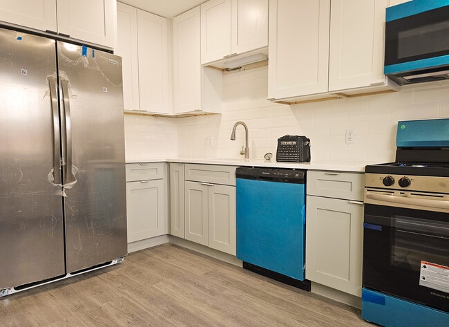 Photo - 10457 Dearlove Rd Unit 1A