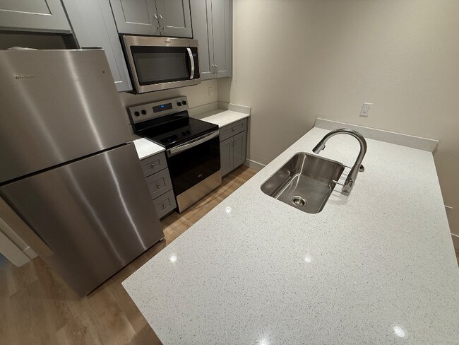 Photo - 849 Spring St Unit C6