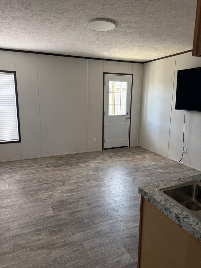 Photo - 1824 Rd 5730