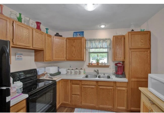 10561 North Rd Unit 202