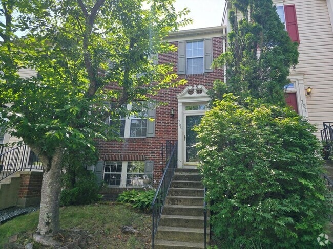 Building Photo - 705 Pine Drift Dr Rental