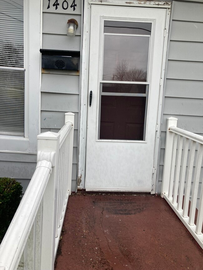 Photo - 1404 Wirt Ave Unit Wirt Ave