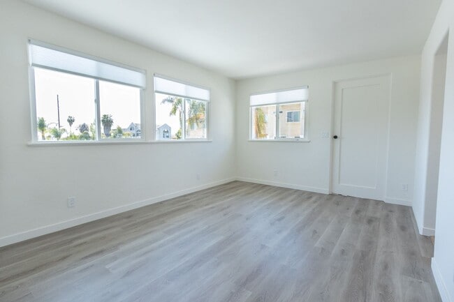 Photo - Refreshed 1 bed / 1bath Second Floor Unit in the Heart of Pacific Beach! Unit 2078 1/2
