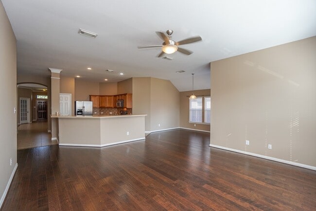 Building Photo - 7102 Thistlewood Park Ct