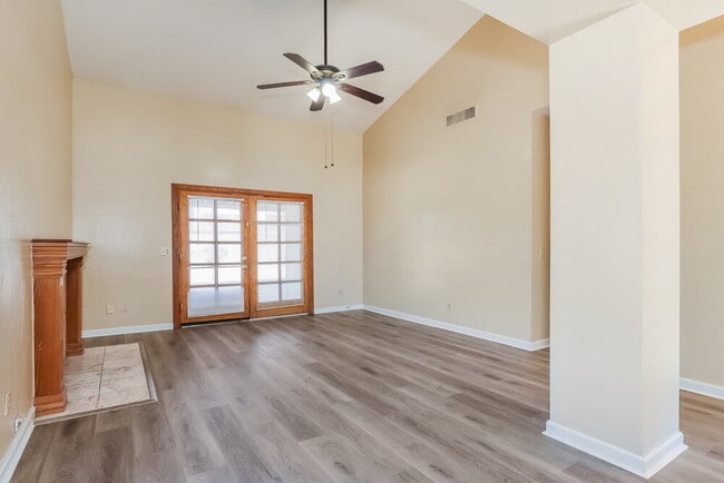 Photo - 6232 W Laredo St