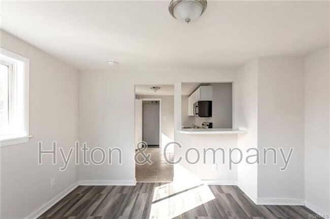 Photo - 300 St Matthew St Unit VA 23803