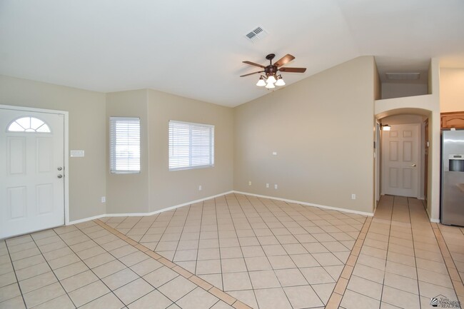 Photo - 9673 E 38th St