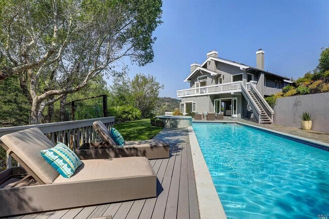 Photo - 216 Evergreen Dr