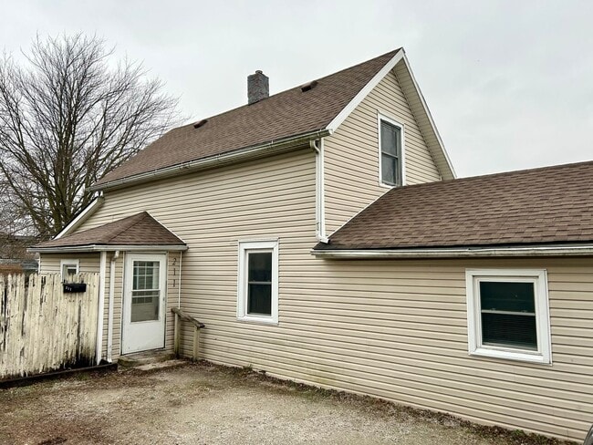 Check Out This 3-Bed/1-Bath House in Bluff... - Check Out This 3-Bed/1-Bath House in Bluff...