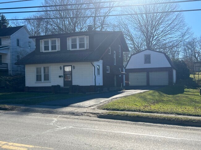 Photo - 195 S Mercer St