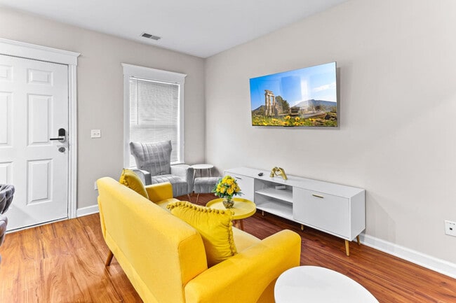 Photo - 701 E Kirby St Apartment Unit ID1228637P