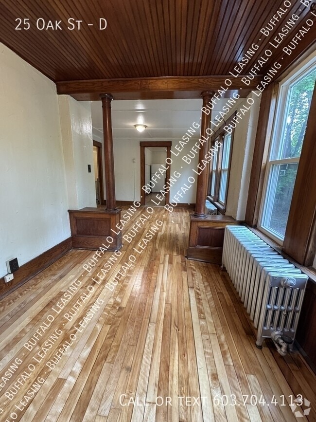 Building Photo - 25 Oak St Unit D Rental
