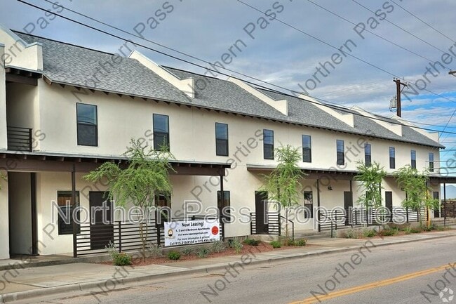 Building Photo - 1061 Ranger Trail Unit 6