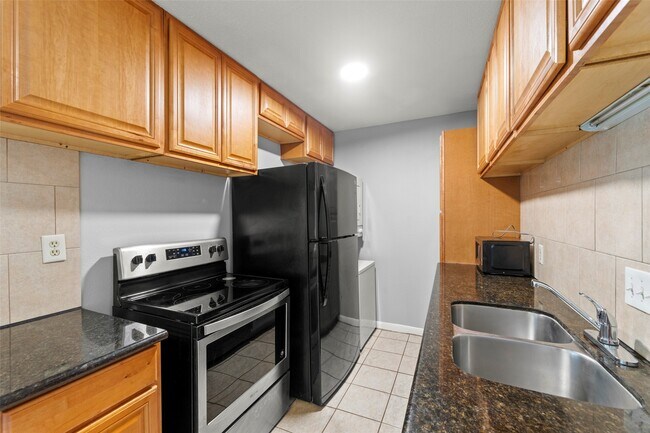 Photo - 2100 Wilcrest Dr Unit 141