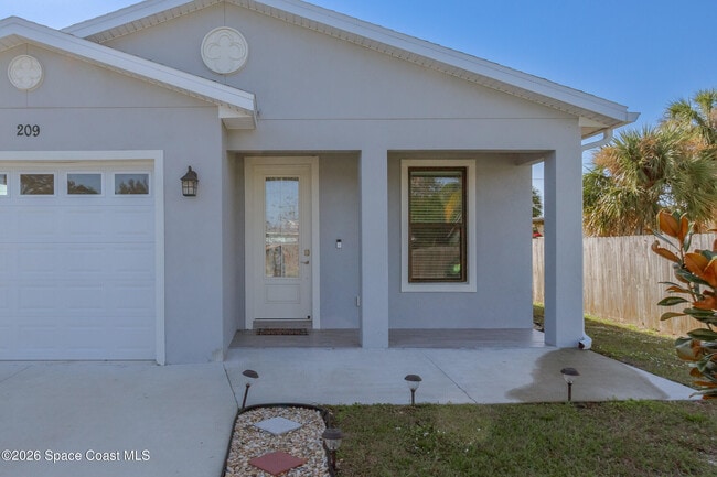 Photo - 209 E Ave B
