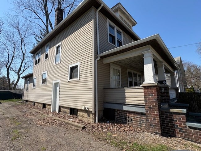 Photo - Charming 5-Bedroom Home with Eat-In Kitchen Nook & Bonus Sunroom