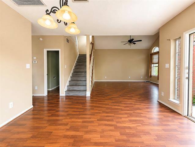 Photo - 7900 Squire Ln