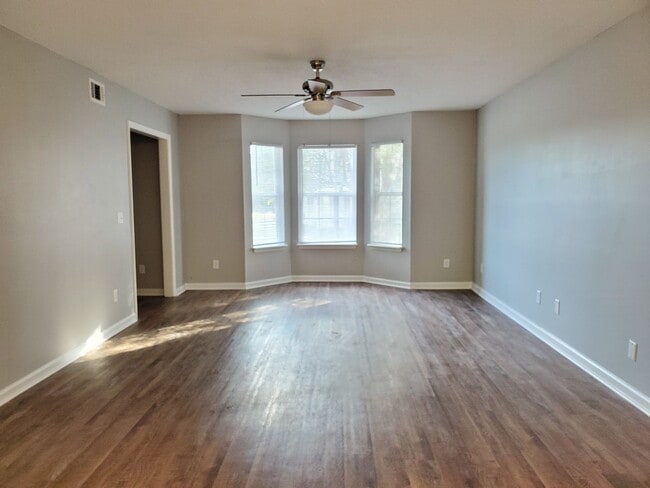 Photo - 453 Brannen Dr