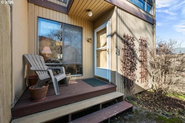 Photo - 1655 NW Lakeway Ln