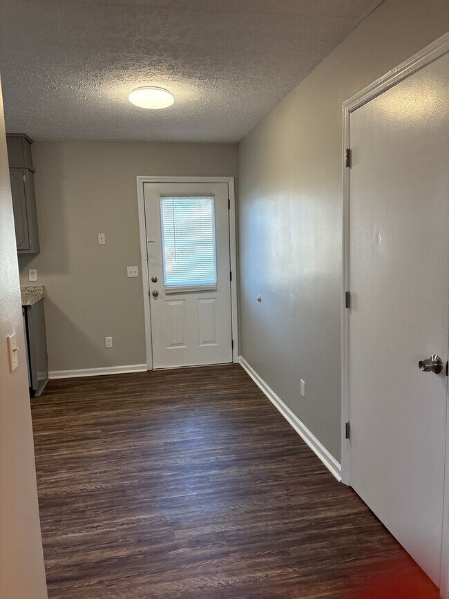 Photo - $500 OFF 1st FULL MONTHS RENT...Renovated 2 Bedroom Duplex in Manchester