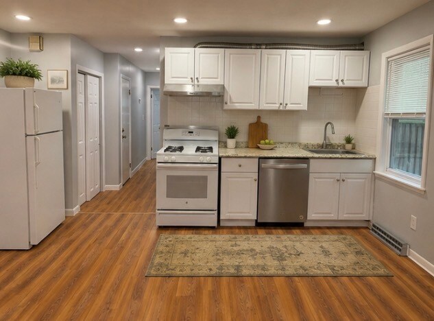 Building Photo - 308 Summer St Unit B1