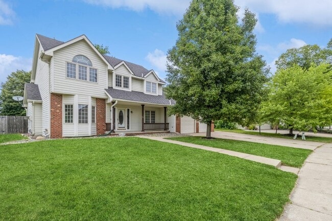 Photo - GREAT LOCATION IN COUNTRY CLUB!! 4 Bedroom, 3.5 Bathroom Home in Clive