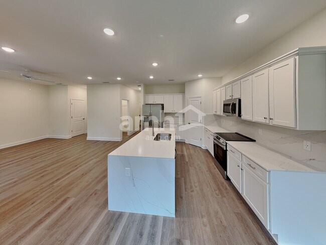 Photo - 5757 Oesterle Rd