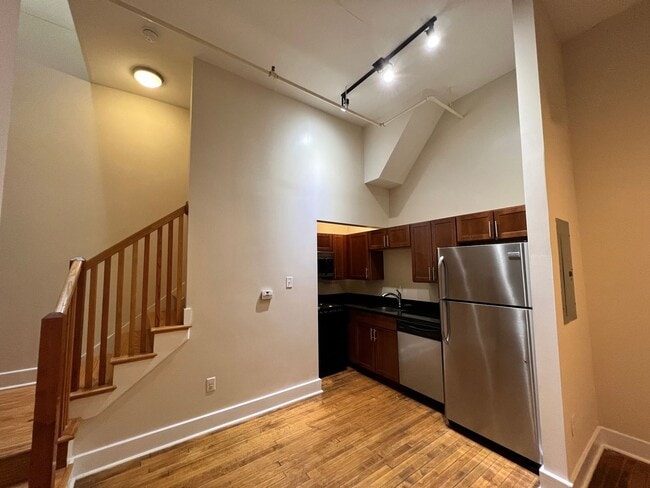 Photo - Morton Building Apartments