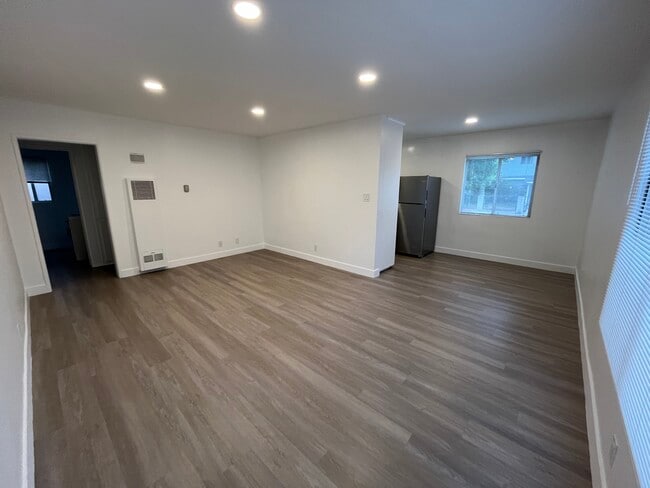 Photo - 3633 Kelton Ave Unit 2
