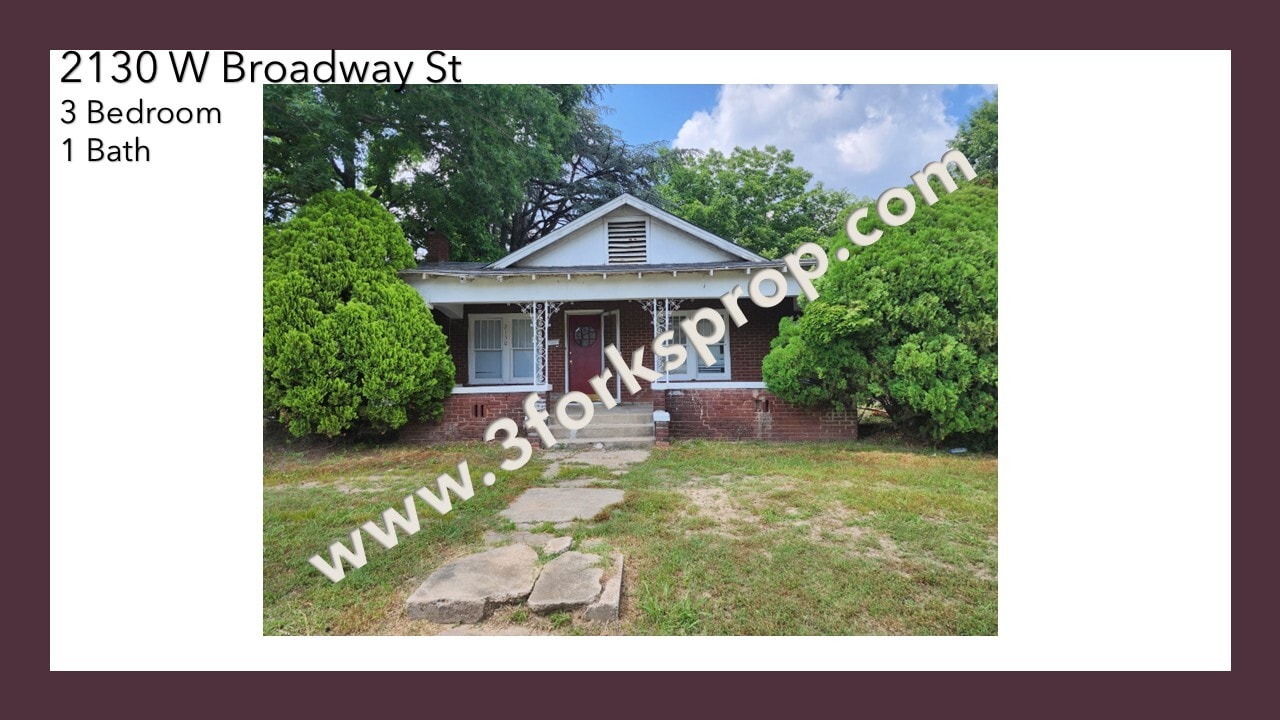 Photo - 2130 W Broadway St House