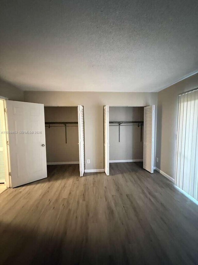 Photo - 1416 Meadows Cir W Unit 1416