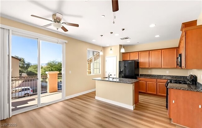 Photo - 1156 Via Laterna