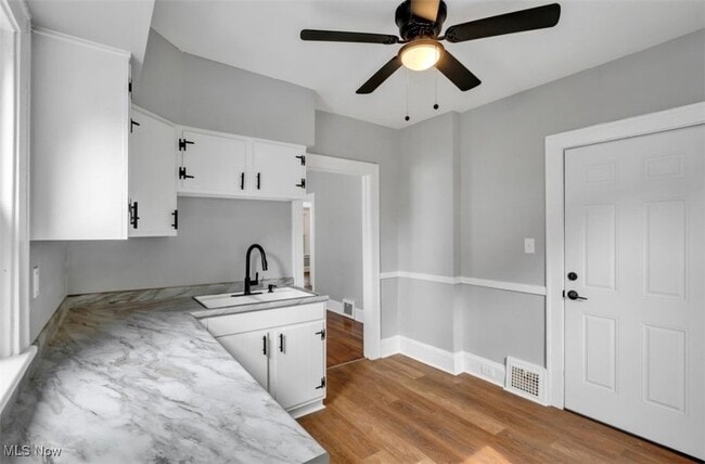 Photo - 3363 E 102nd St Unidad 2