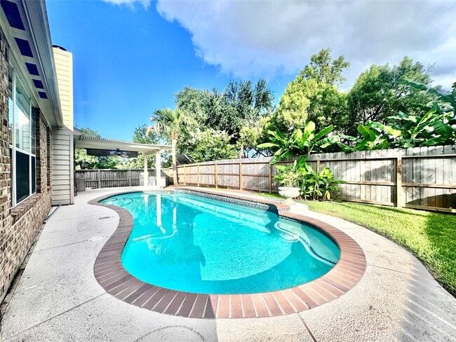 Building Photo - 2123 Hollow Reef Cir
