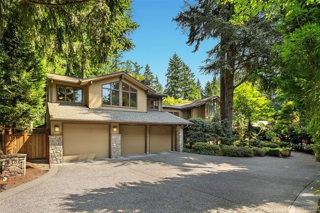 Photo - 5bd/4ba Mercer Island Home