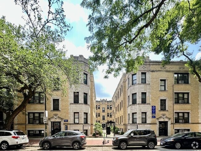 Building Photo - 436 W Belden Ave Rental